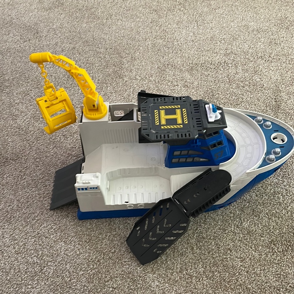 Mattel Matchbox Mission Marine boat